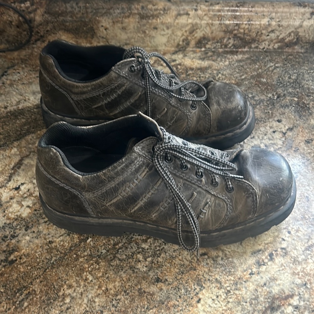 Dr Martens Dakota size 11 slightly worn and have all tread.